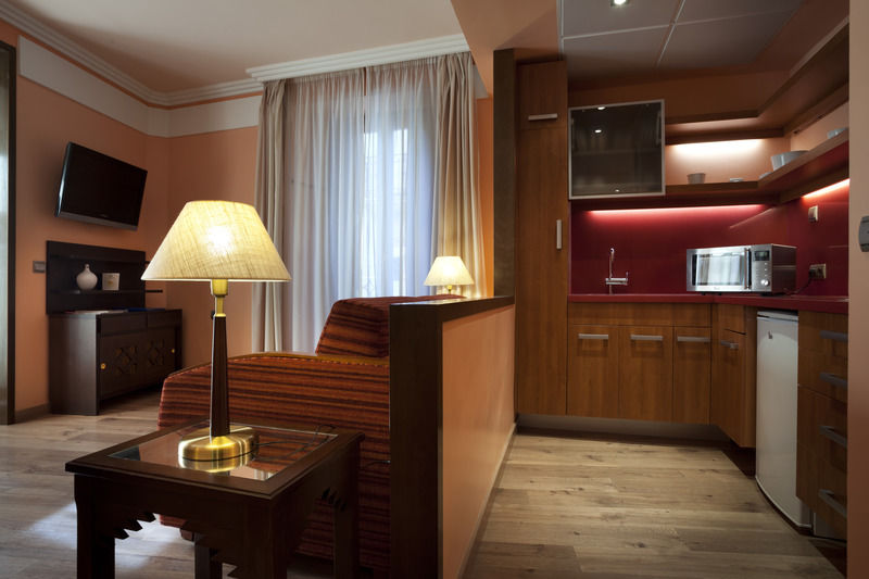 Suites Gran Via 44 Granada Kültér fotó